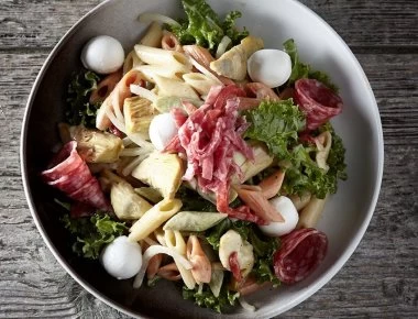 Να πως πρέπει να φτιάχνεις τη σαλάτα σου αν θες να χάσεις κιλά (φωτο)